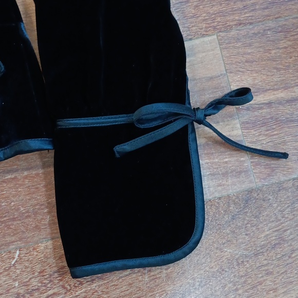 Velvet Jacket - Picture 4 of 8